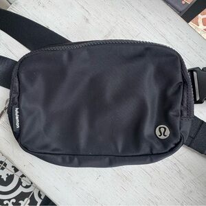 lululemon Black belt bag
